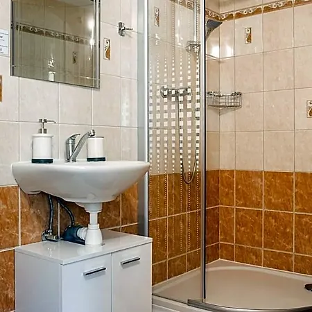 Konopiště Nová Myslivna 3*