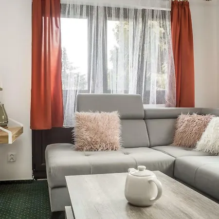 Konopiste Nova Myslivna 3* Benešov